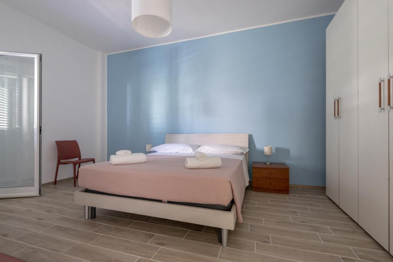 Casa Ecate Apartment Marina di Ragusa Bagian luar foto